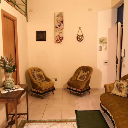 B&B Il Nespolo Salerno Luaran gambar
