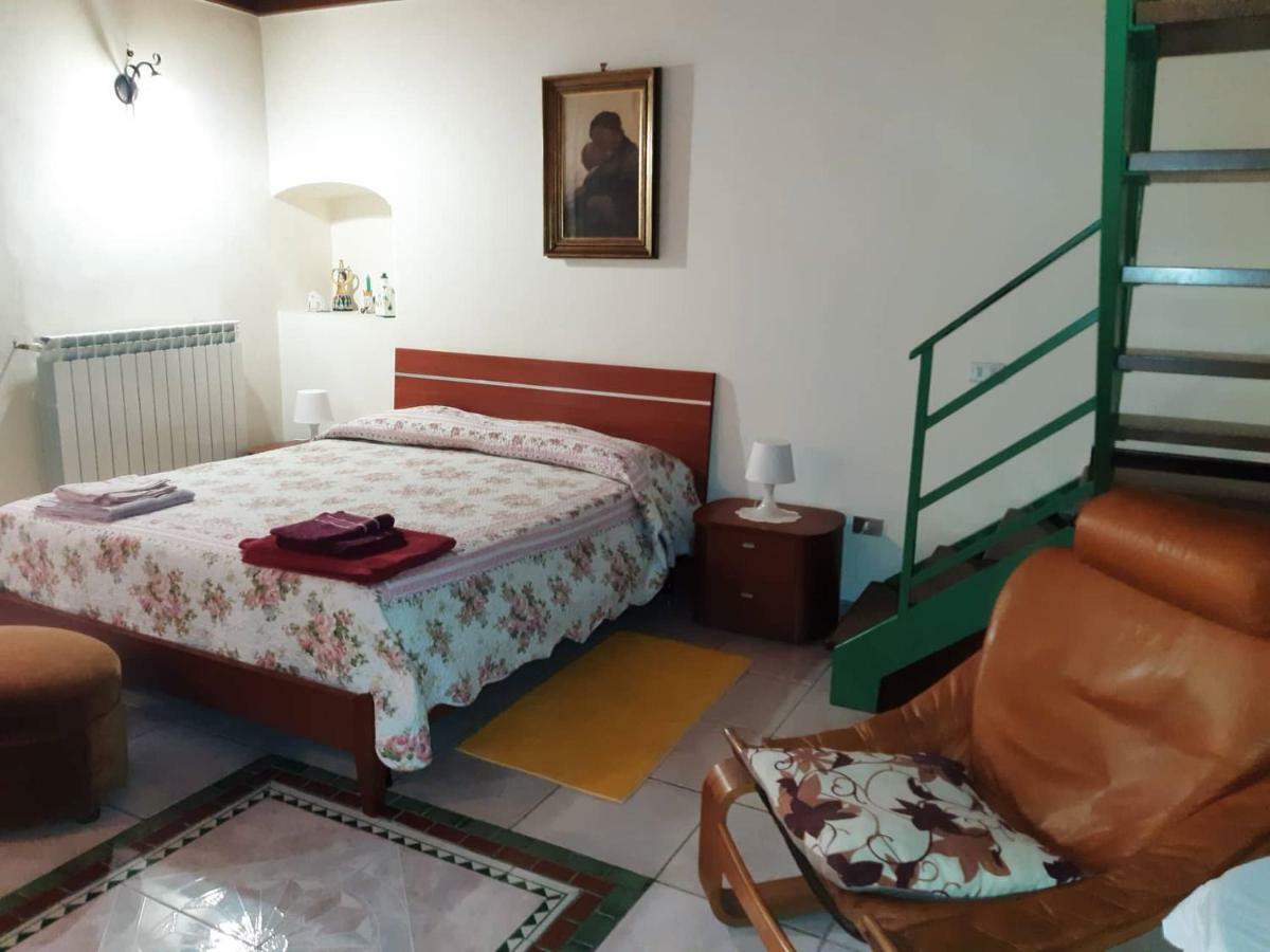 B&B Il Nespolo Salerno Luaran gambar